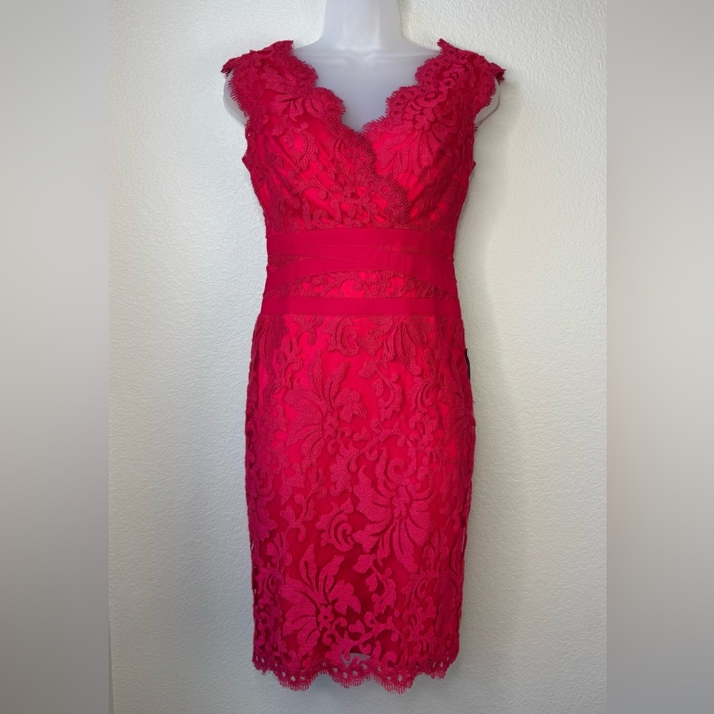Tadashi Shoji Red Floral Lace Scalloped V Neck Formal Mini Dress Size 2P‎ NWT